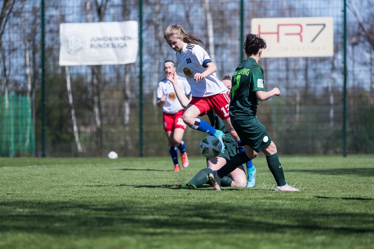 Bild 121 - wBJ Hamburger SV - WfL Wolfsburg : Ergebnis: 2:1